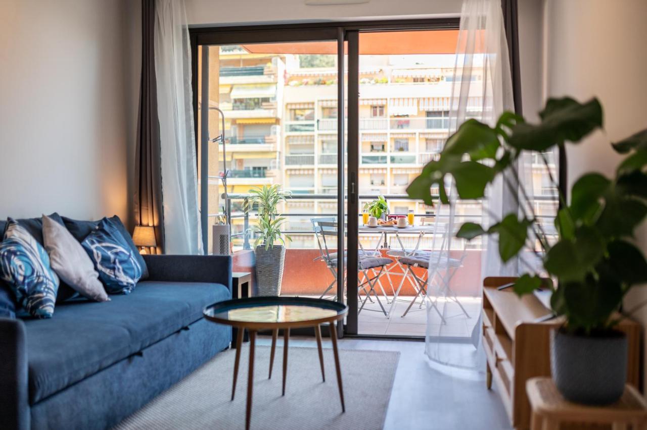 L'Alhambra, Cosy 2 Pieces Au Centre Ville De 芒通 外观 照片
